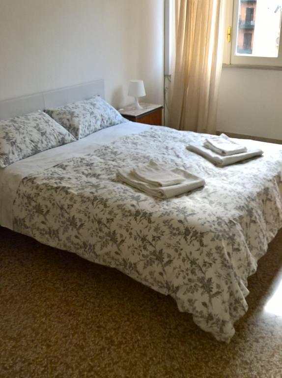Marchese Ugo Bed & Breakfast *